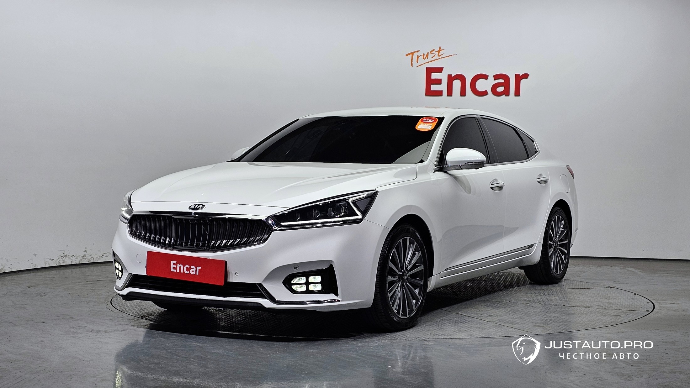 Автомобиль Kia K7