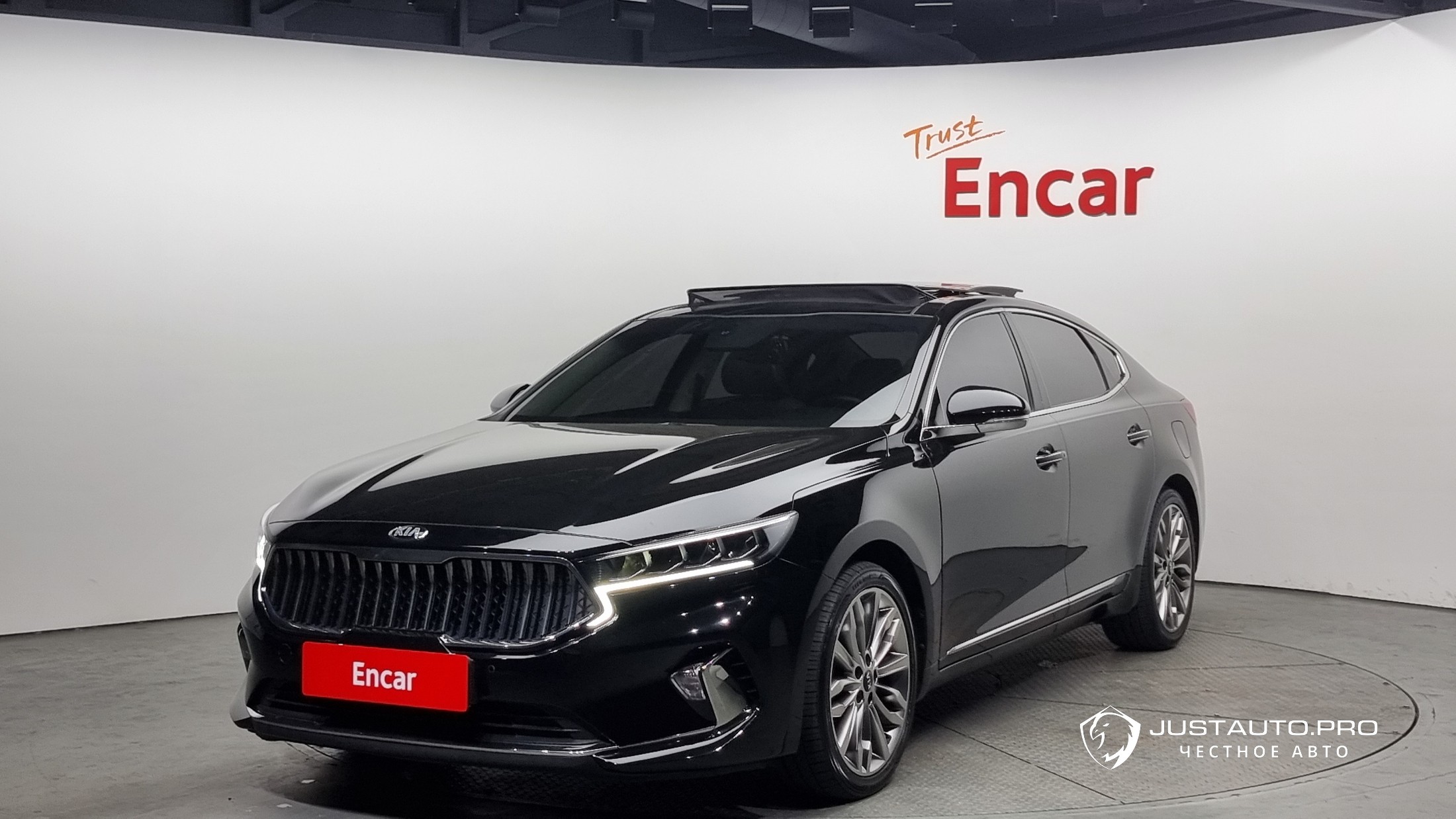 Автомобиль Kia K7