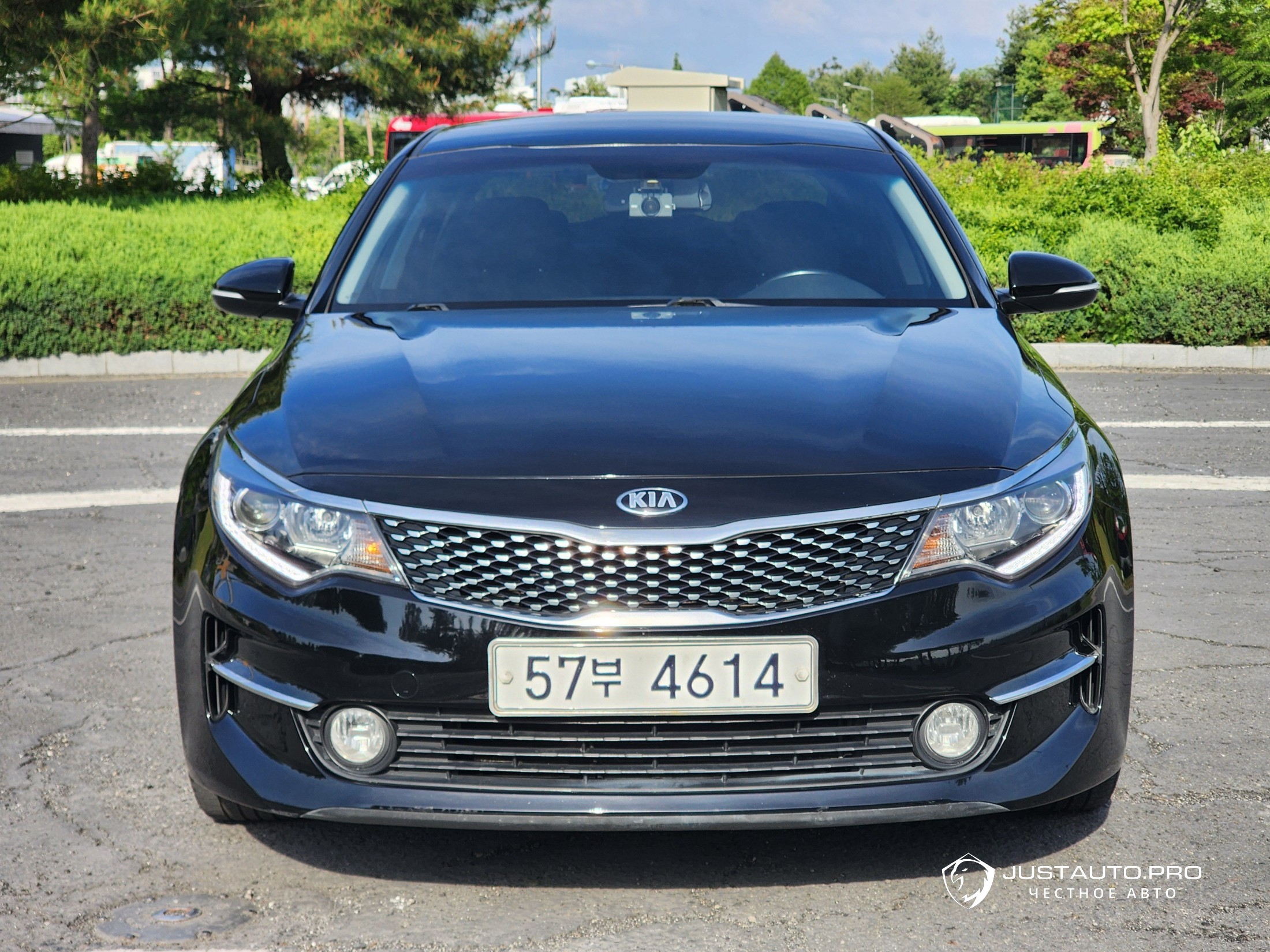 Автомобиль Kia K5