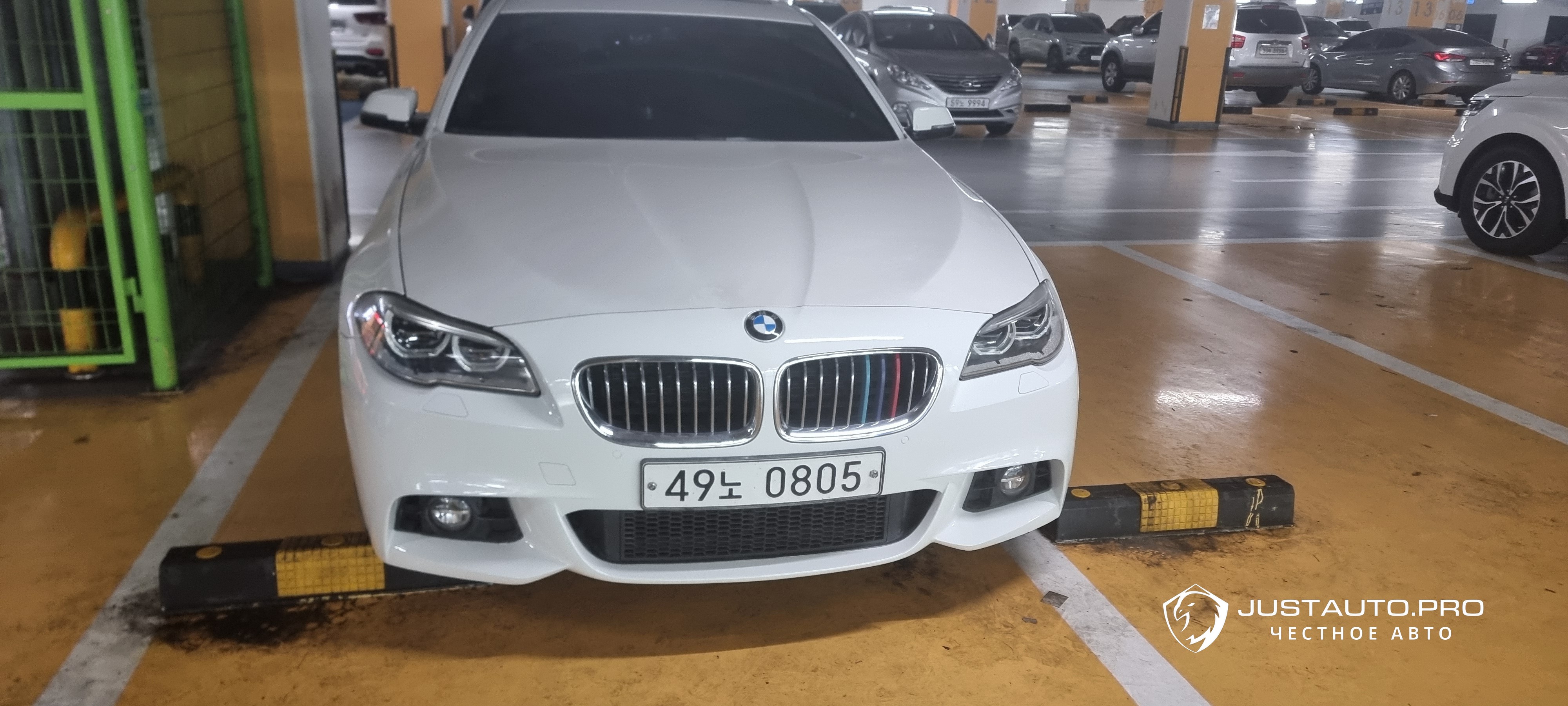Автомобиль BMW 5-Series