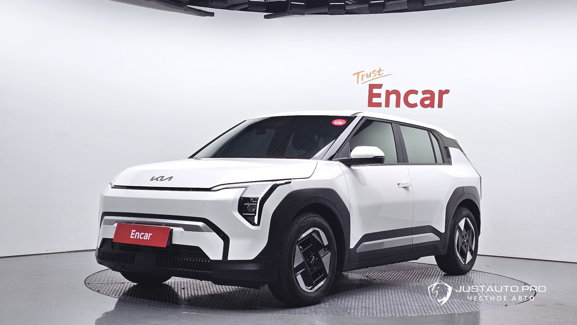 Автомобиль Kia EV3