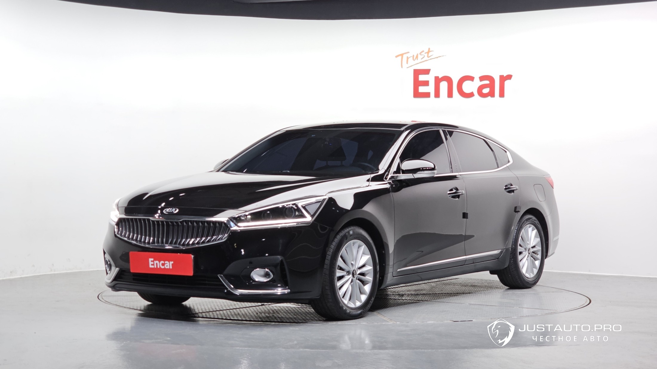 Автомобиль Kia K7