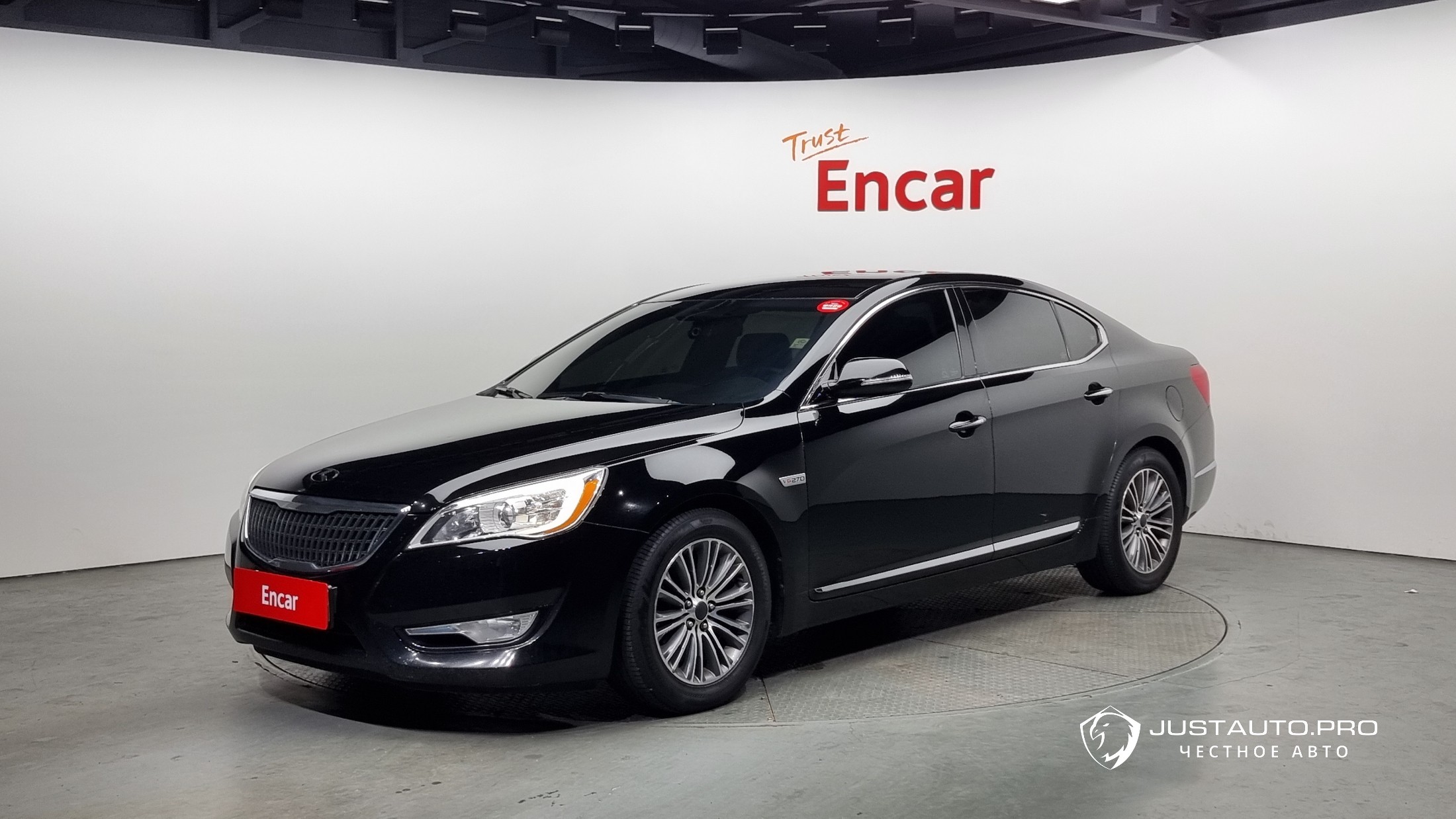 Автомобиль Kia K7