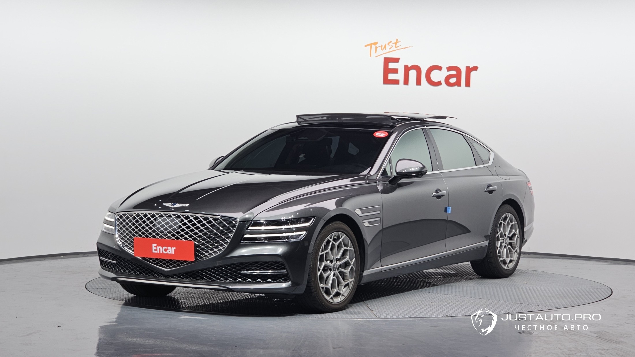 Автомобиль Genesis G80