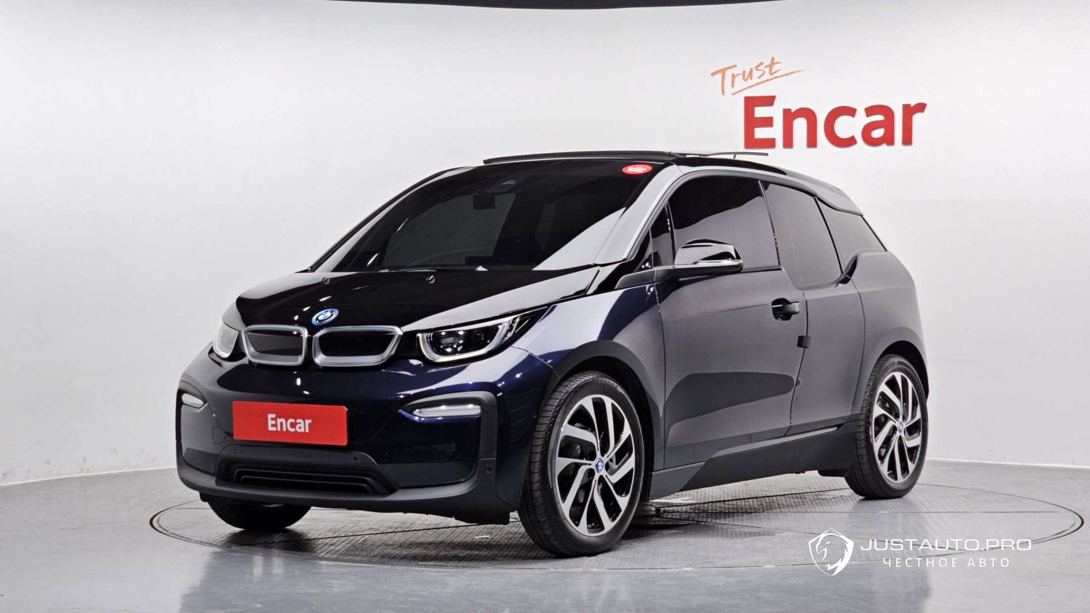 Автомобиль BMW i3