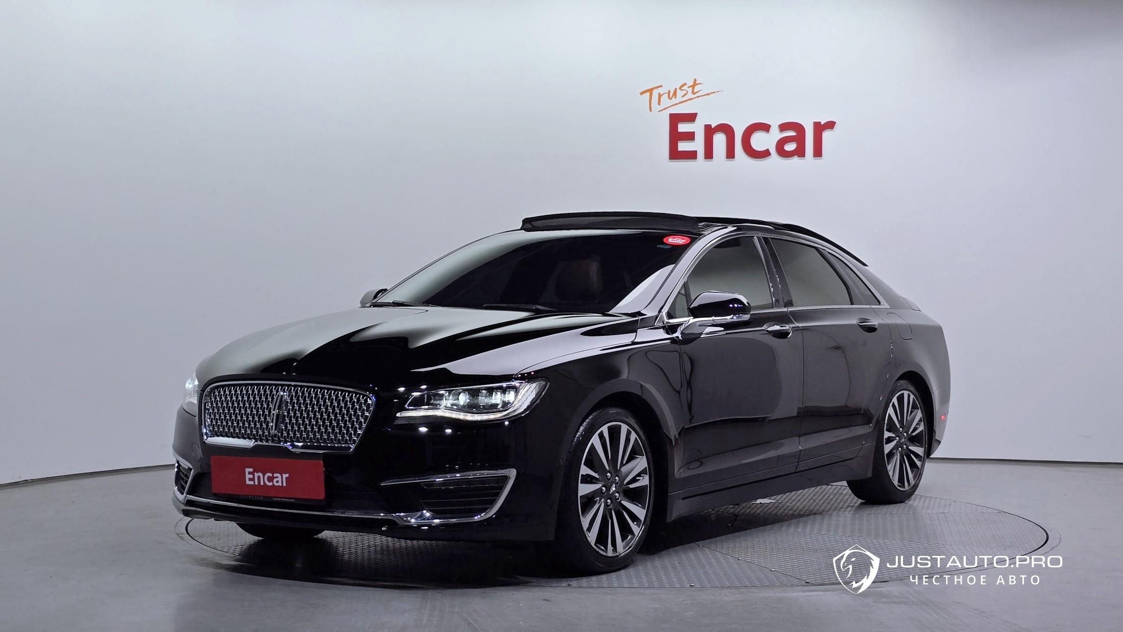 Автомобиль Lincoln MKZ