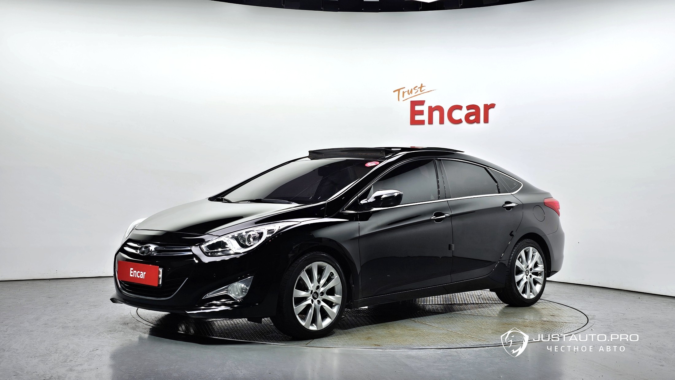 Автомобиль Hyundai i40