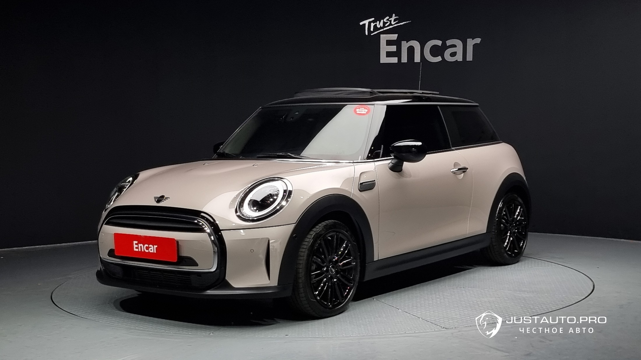 Автомобиль Mini Cooper