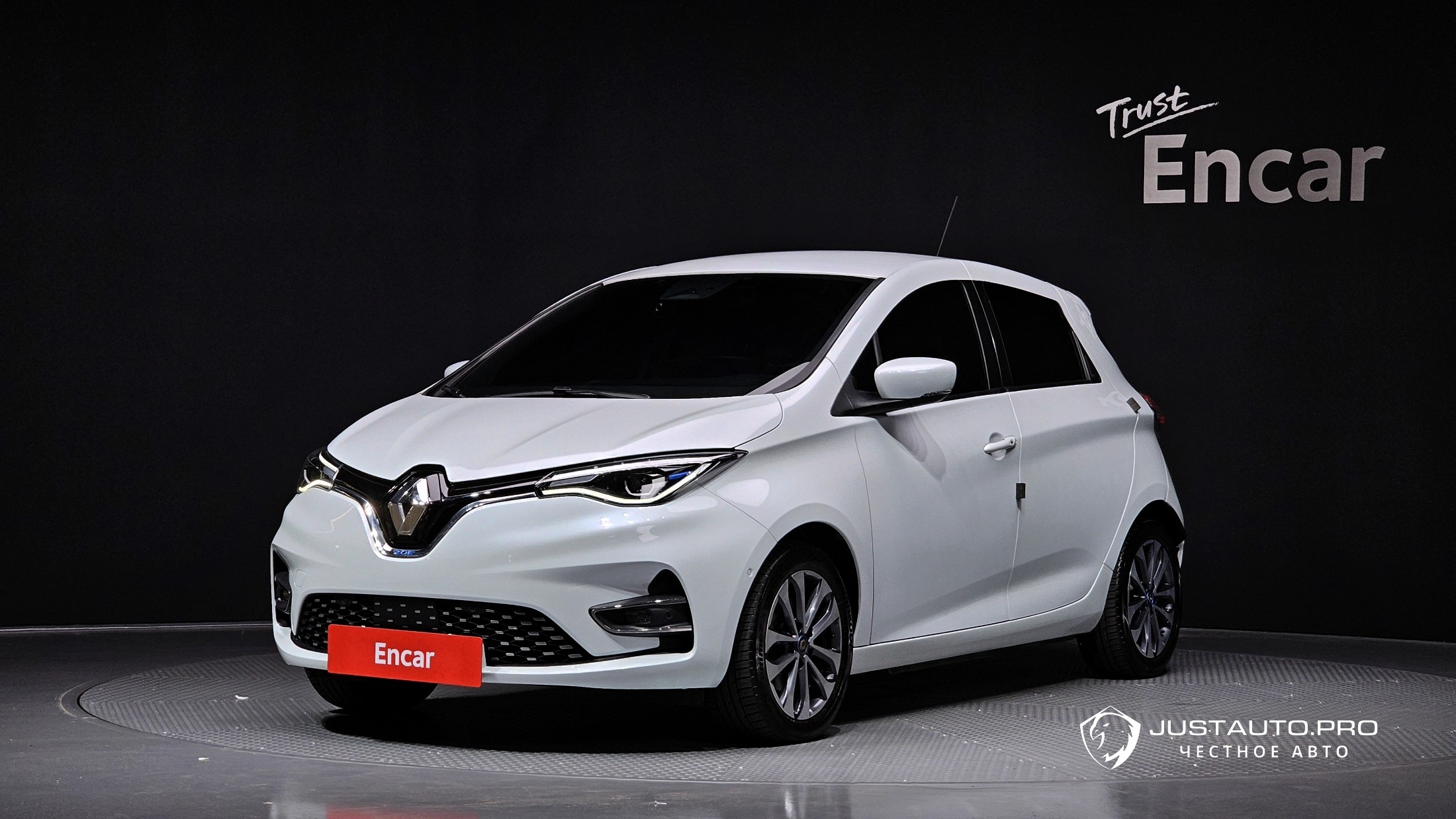 Автомобиль Renault-KoreaSamsung Zoe