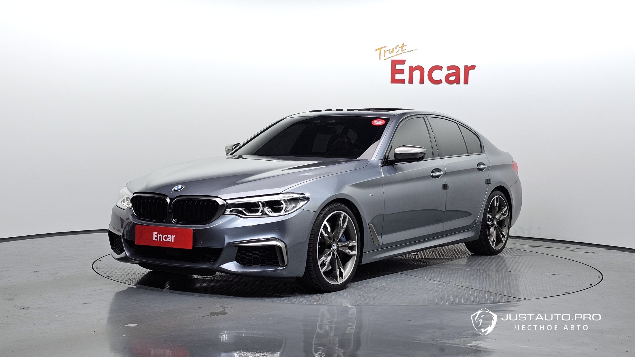 Автомобиль BMW 5-Series