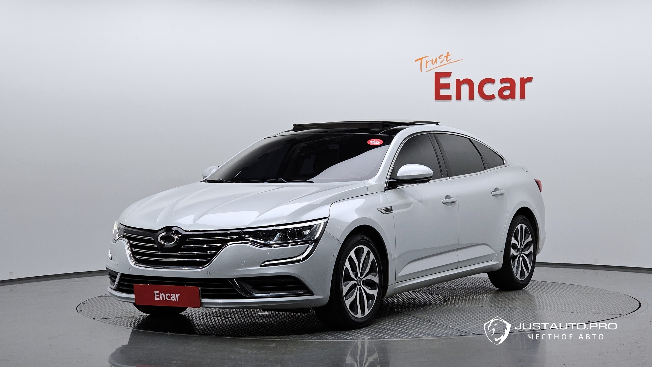 Автомобиль Renault-KoreaSamsung SM6