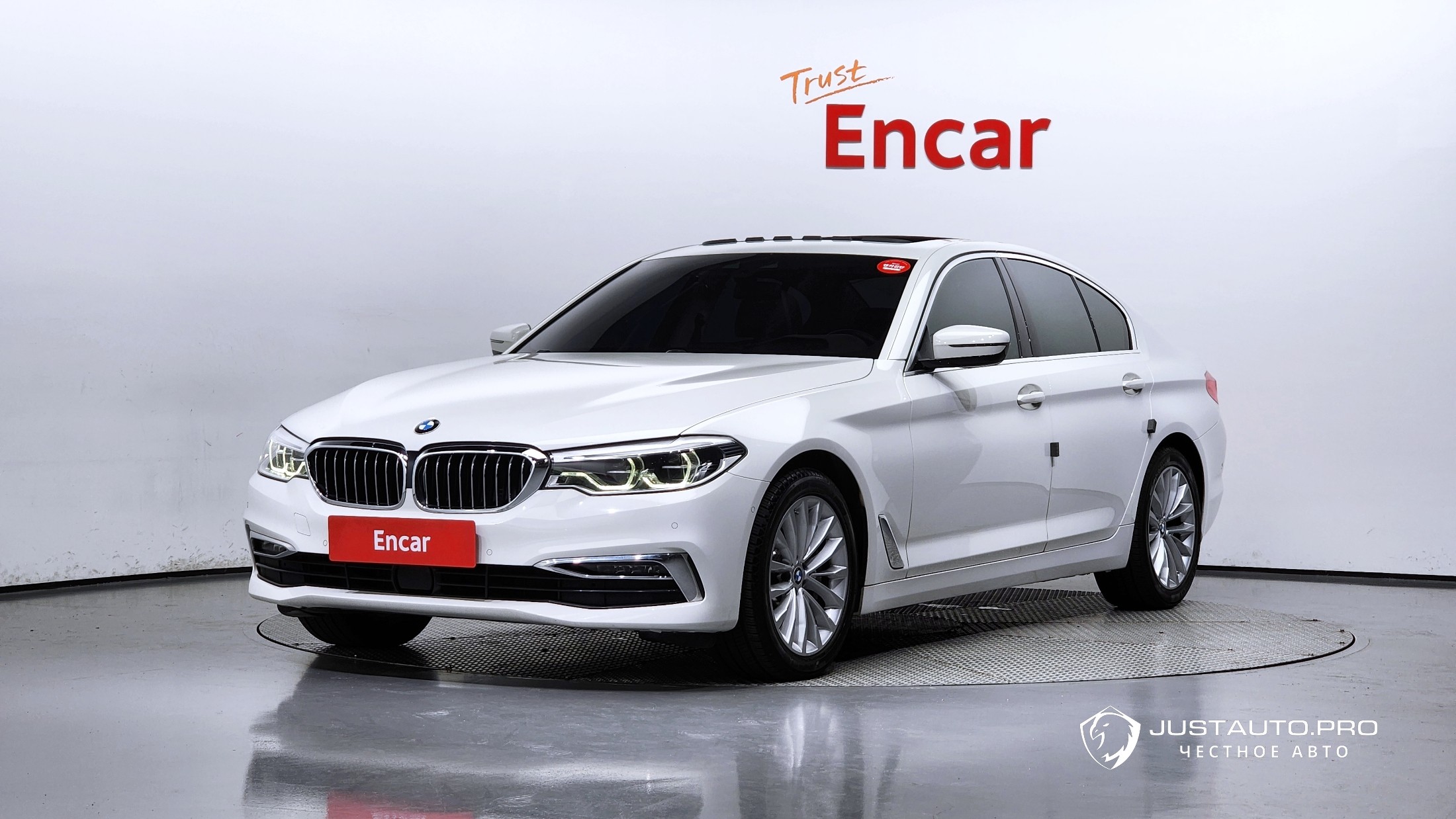 Автомобиль BMW 5-Series