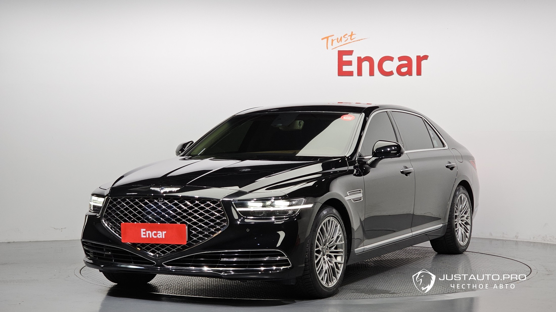 Автомобиль Genesis G90