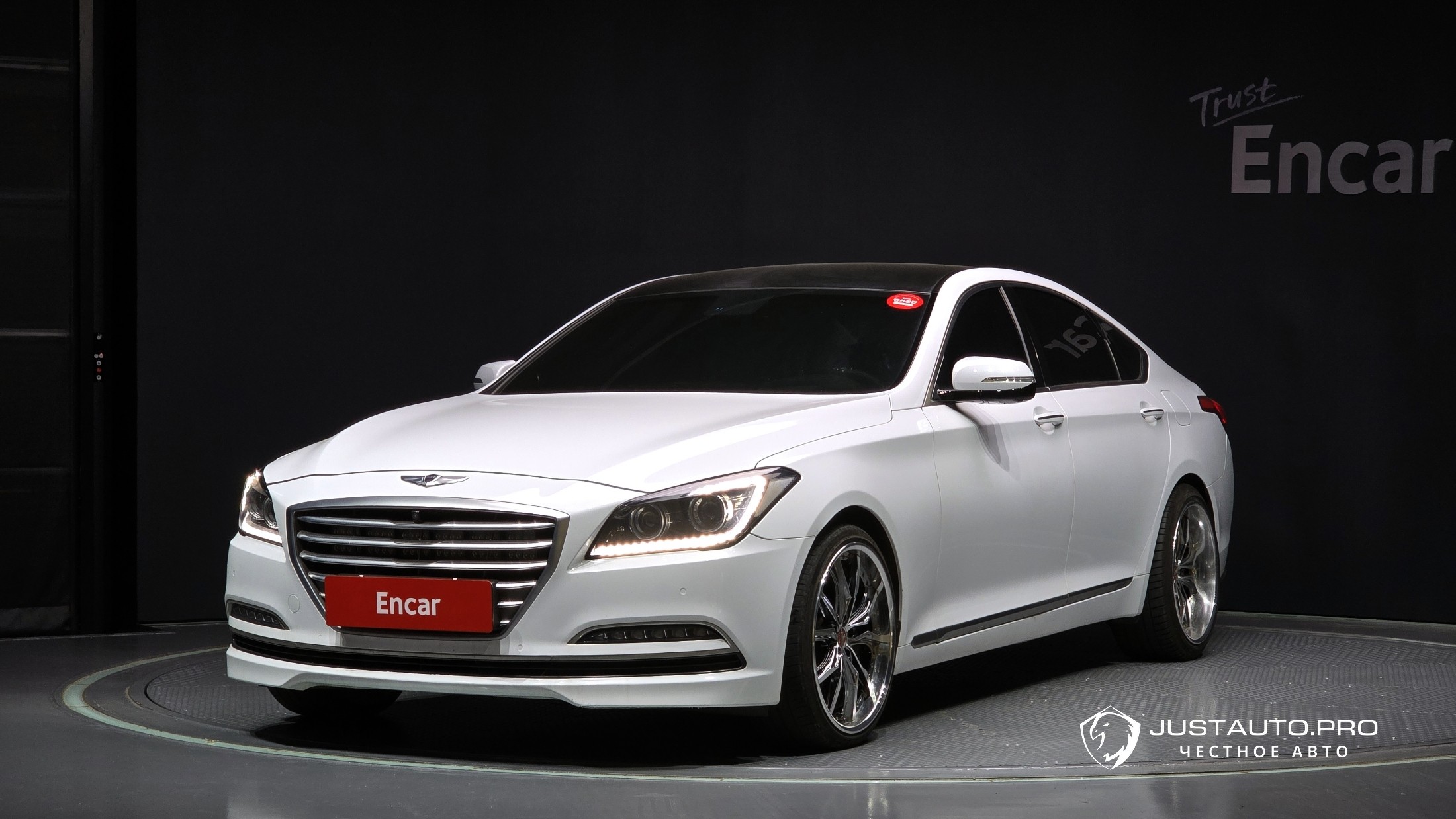 Автомобиль Hyundai Genesis