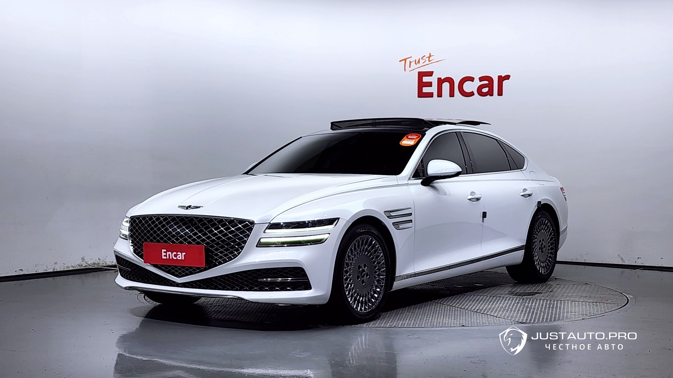 Автомобиль Genesis G80