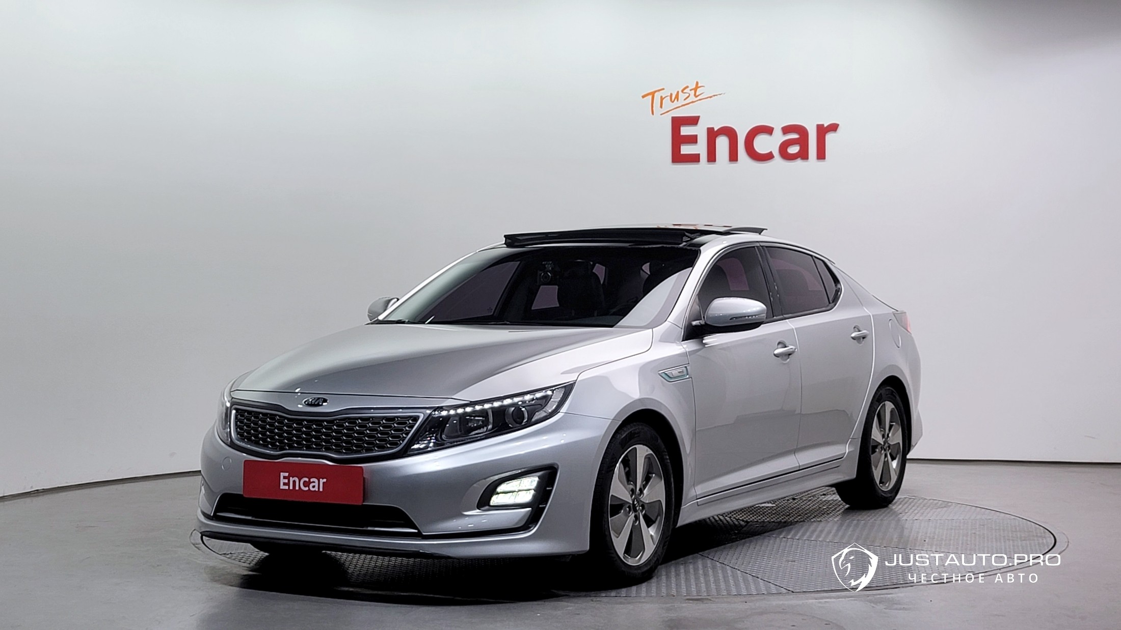 Автомобиль Kia K5