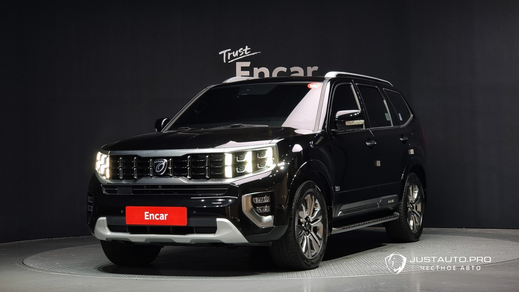 Автомобиль Kia Mohave