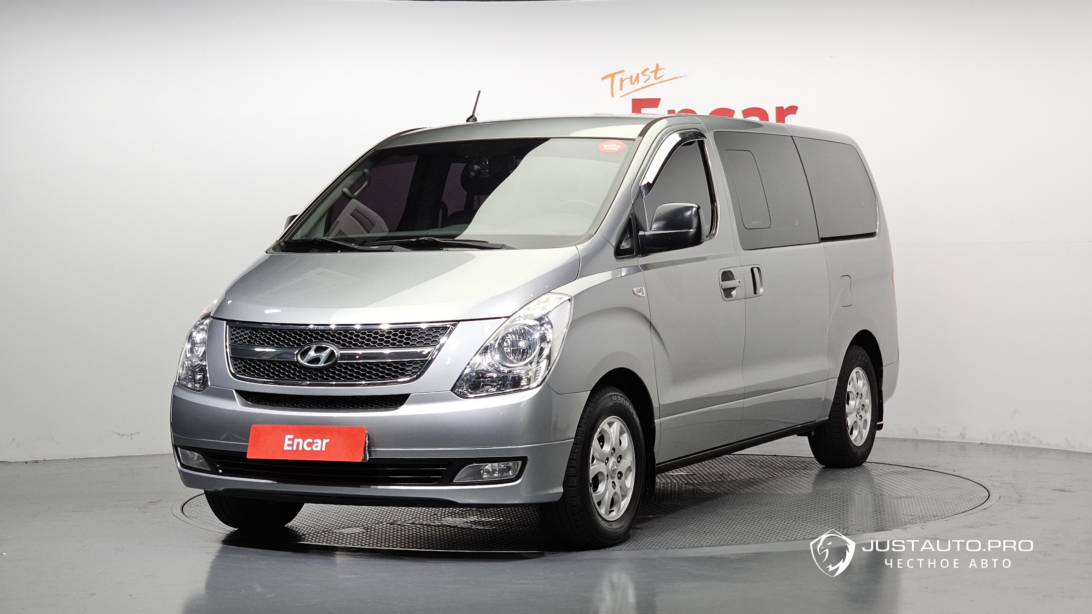 Автомобиль Hyundai Starex