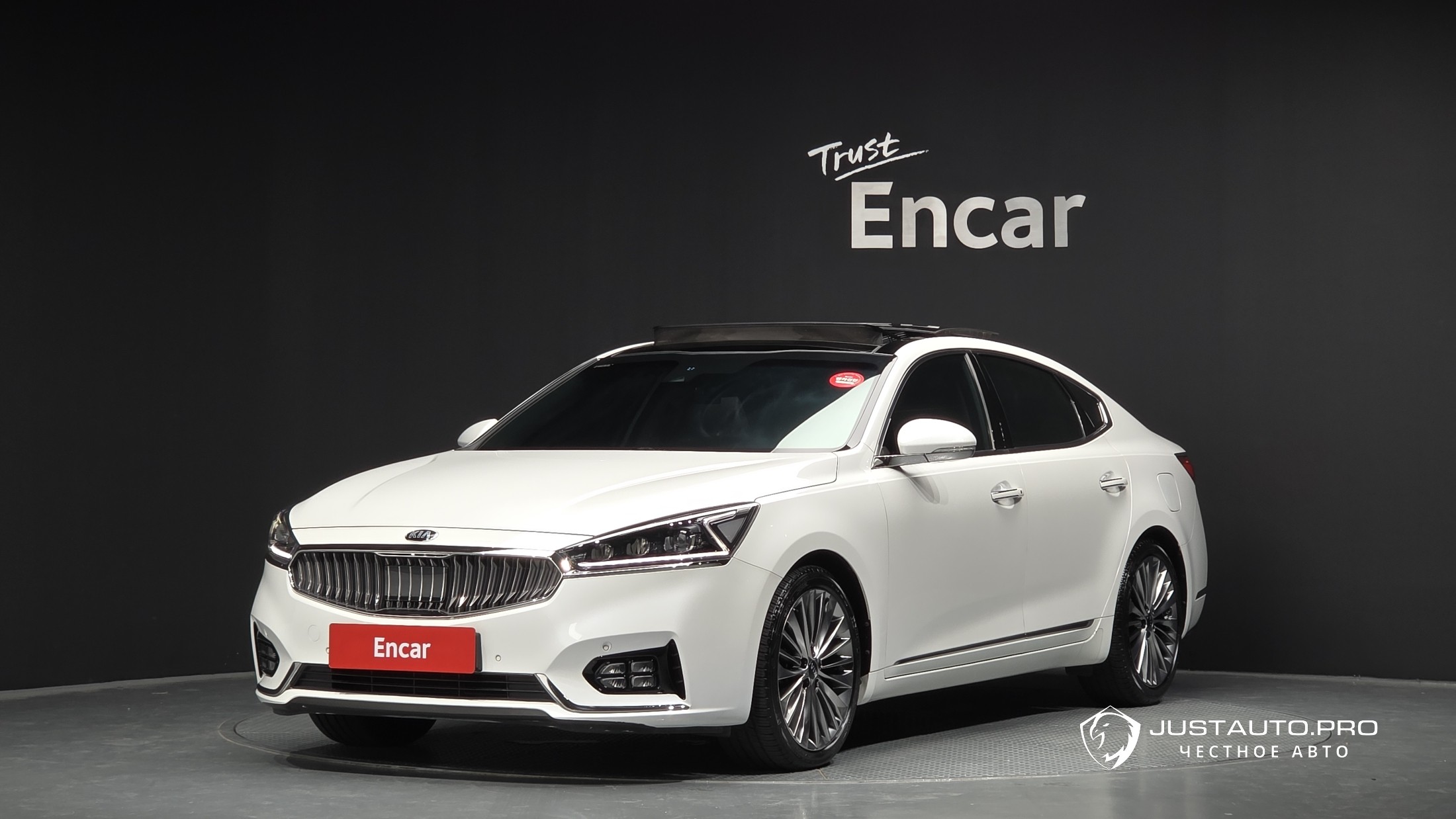 Автомобиль Kia K7