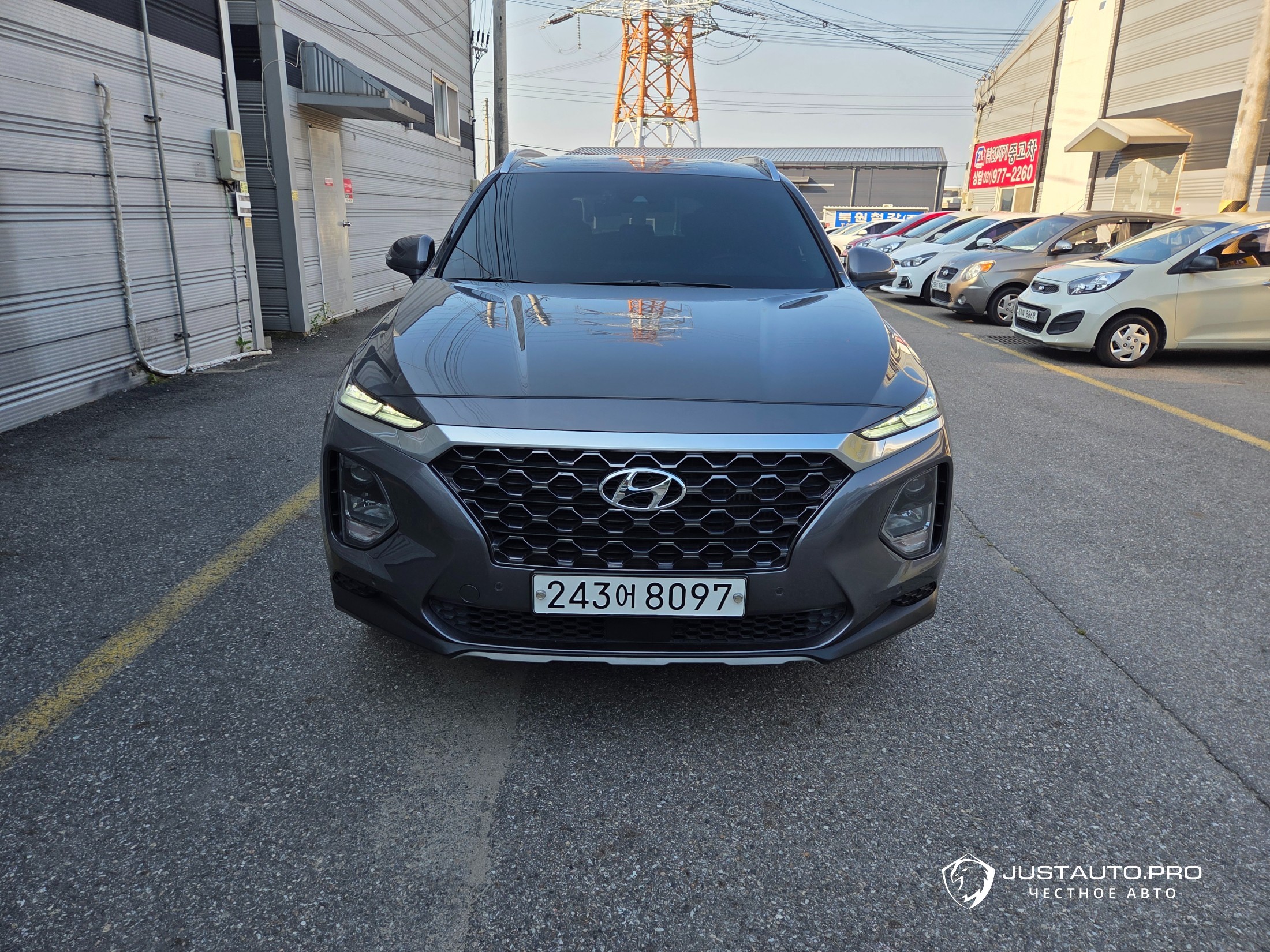 Автомобиль Hyundai Santafe