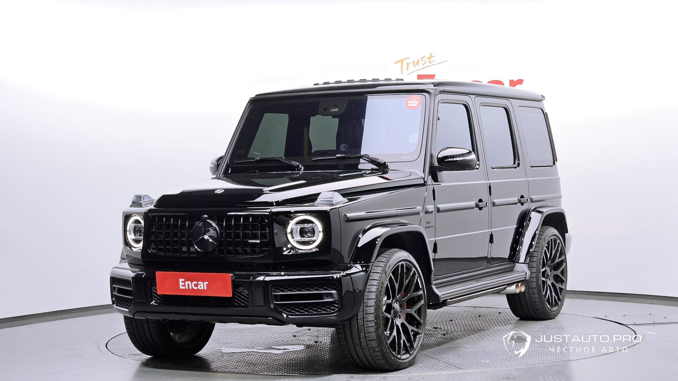 Автомобиль Mercedes-Benz G-Class