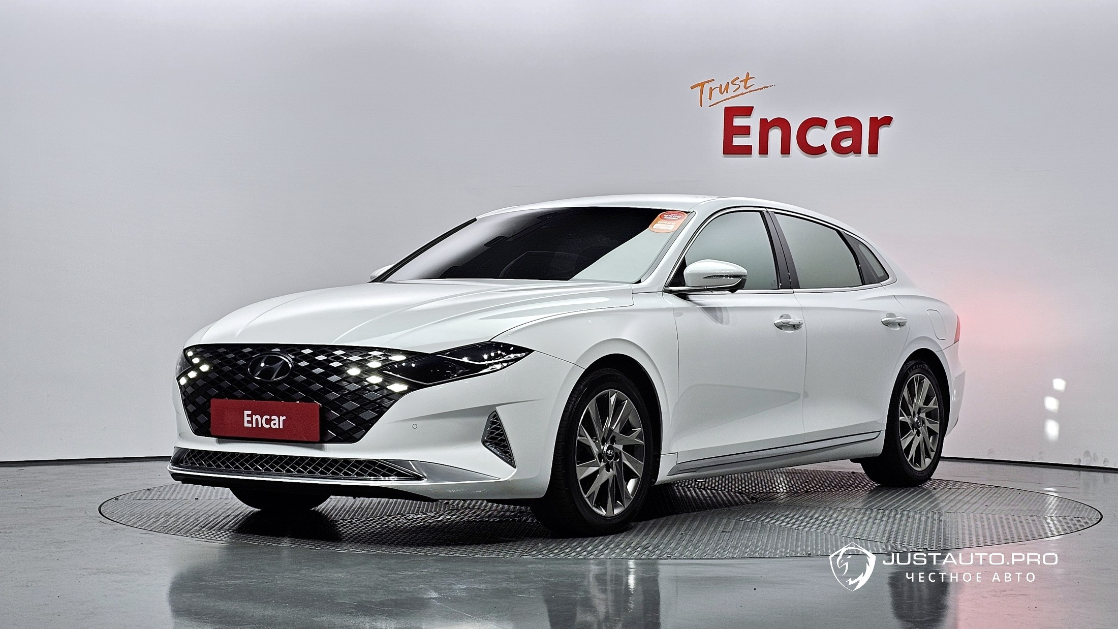 Автомобиль Hyundai Grandeur