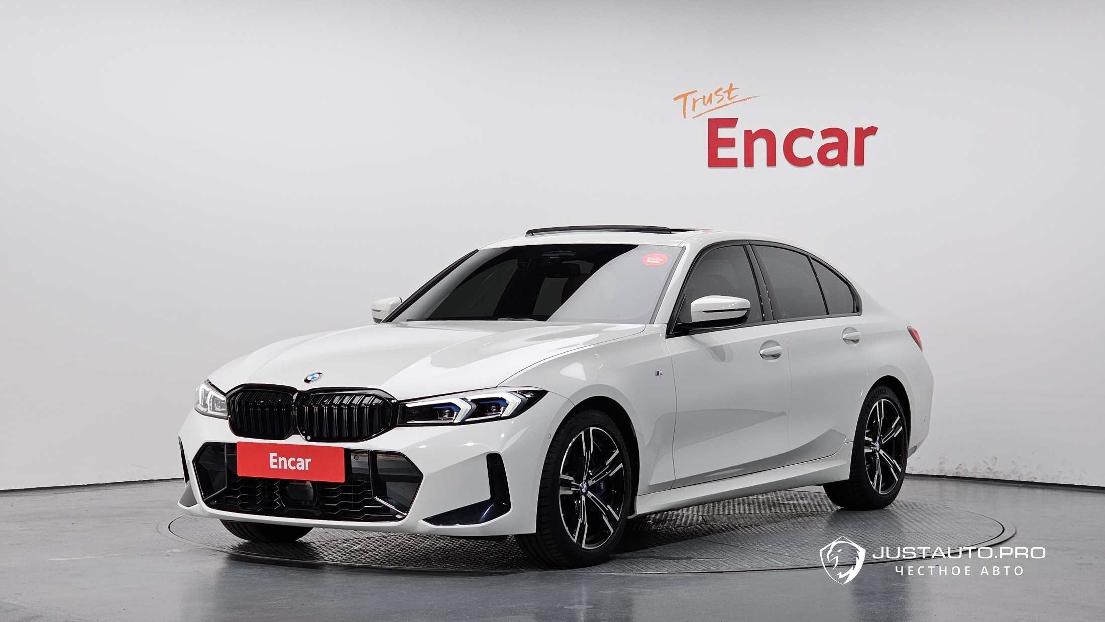 Автомобиль BMW 3-Series