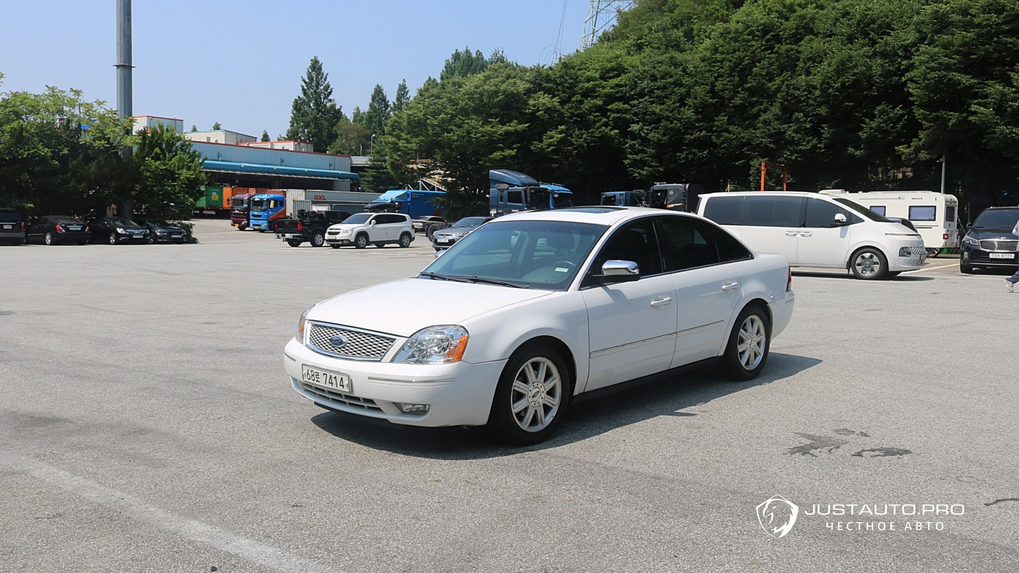 Автомобиль Ford Five Hundred