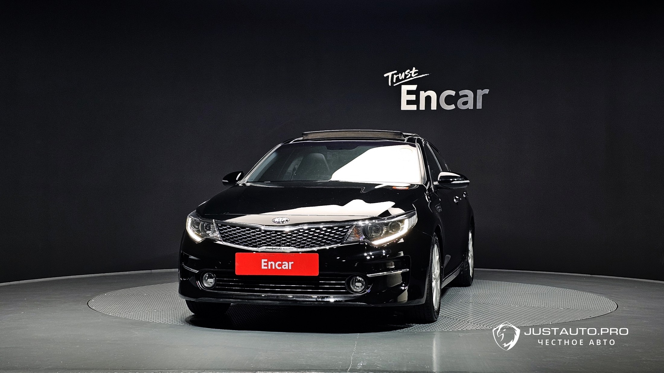 Автомобиль Kia K5