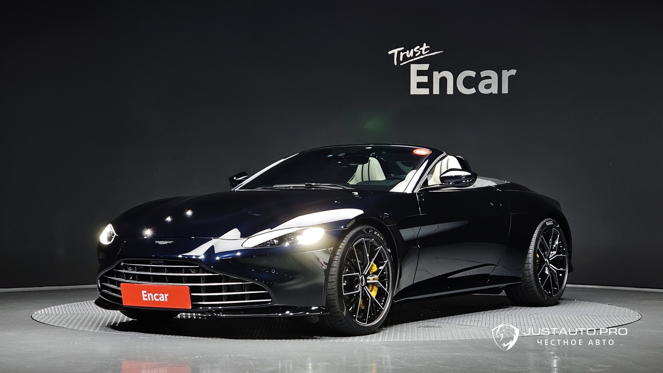 Автомобиль Astonmartin Vantage