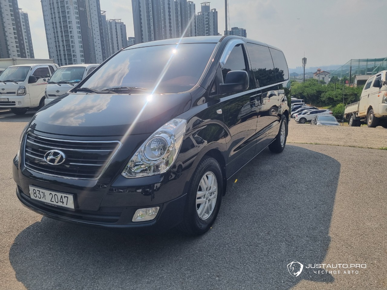 Автомобиль Hyundai Starex