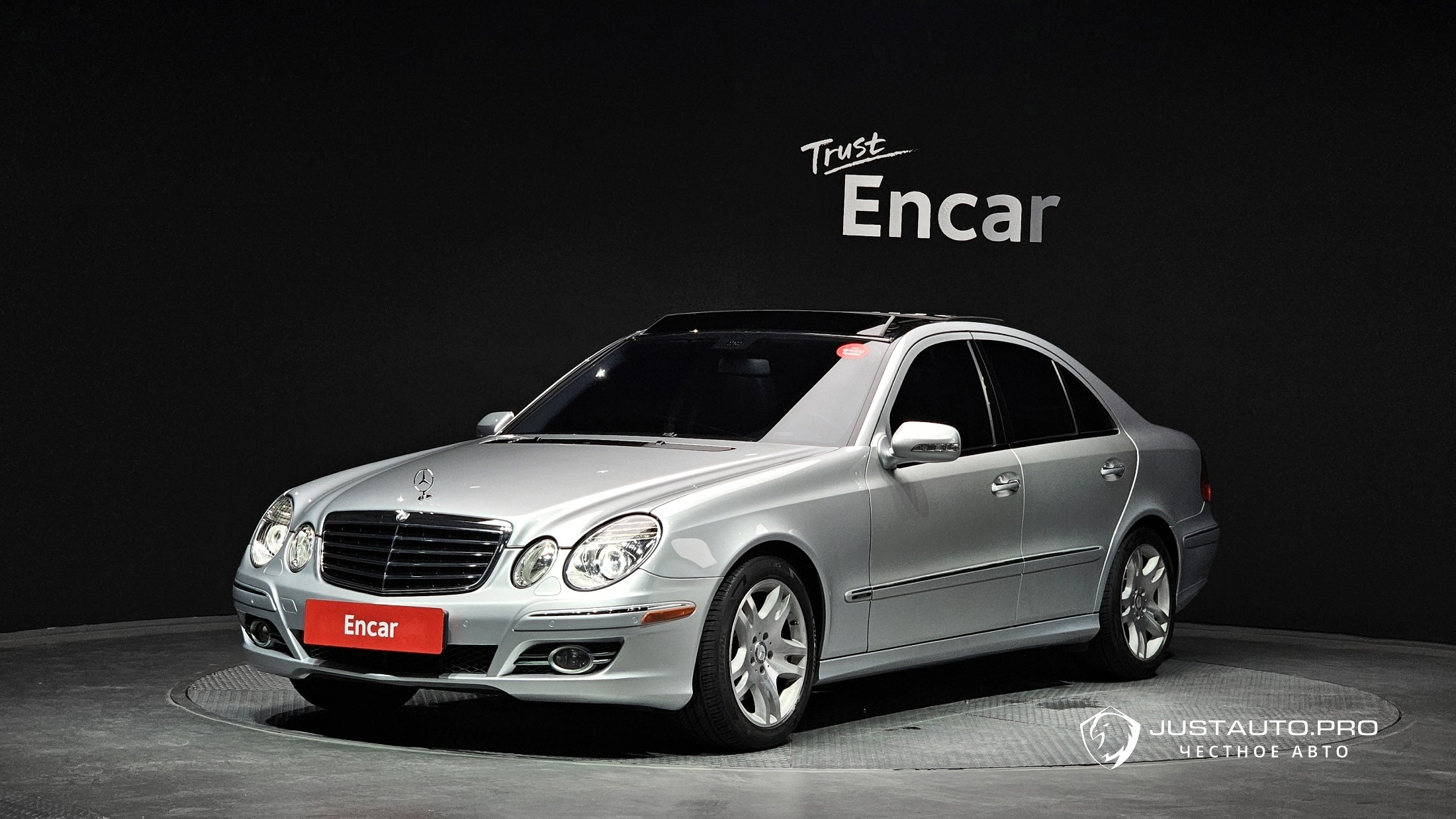 Автомобиль Mercedes-Benz E-Class