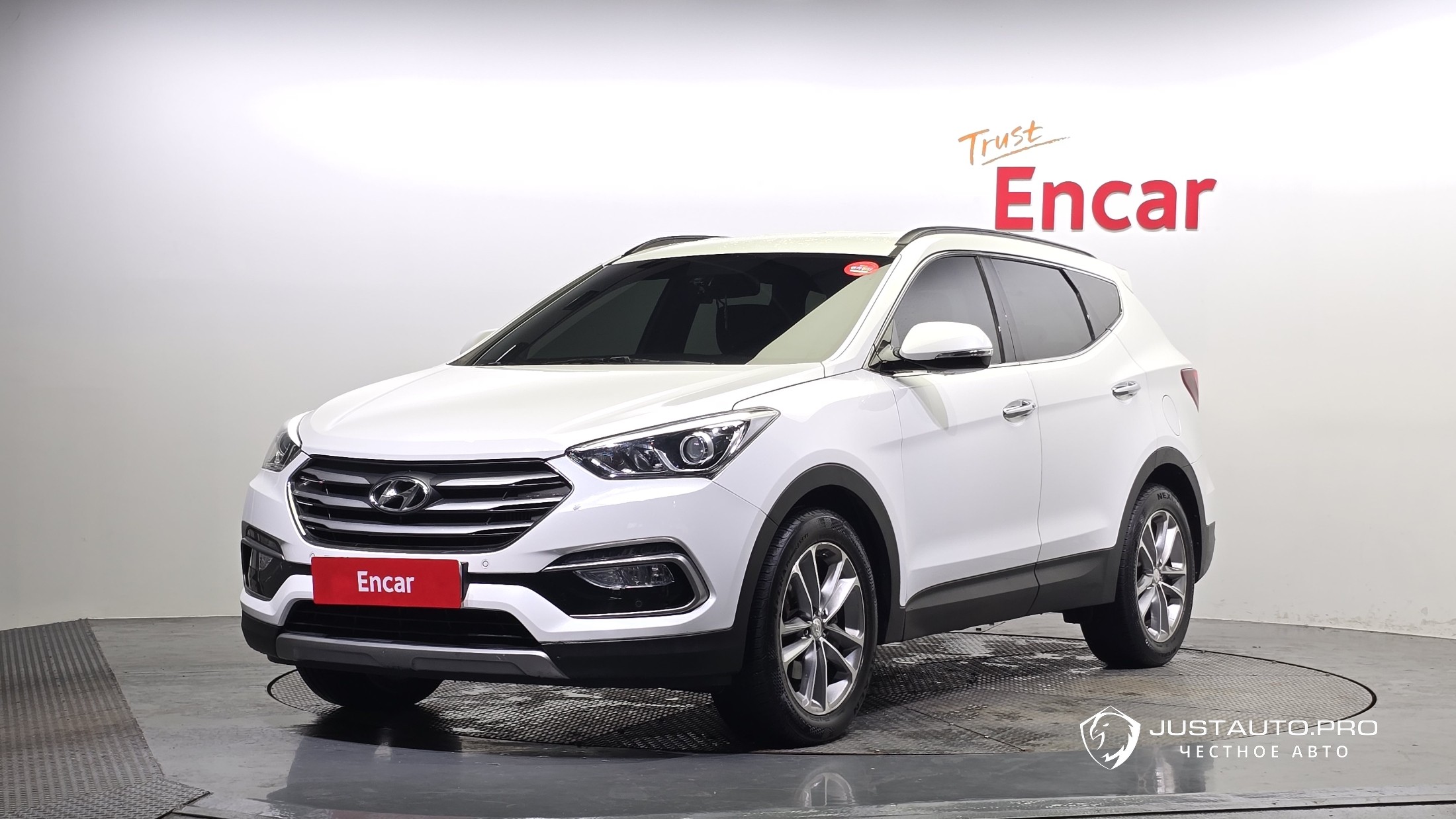 Автомобиль Hyundai Santafe