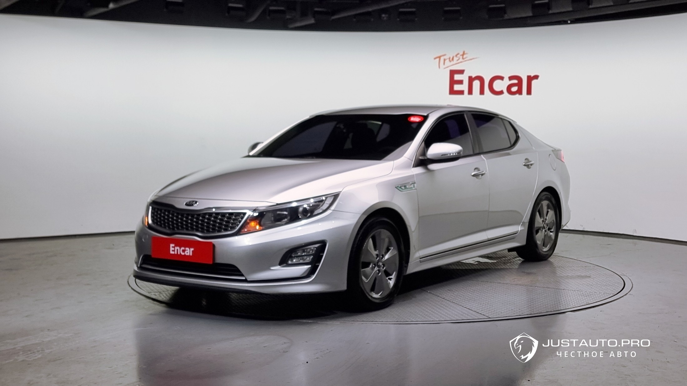 Автомобиль Kia K5