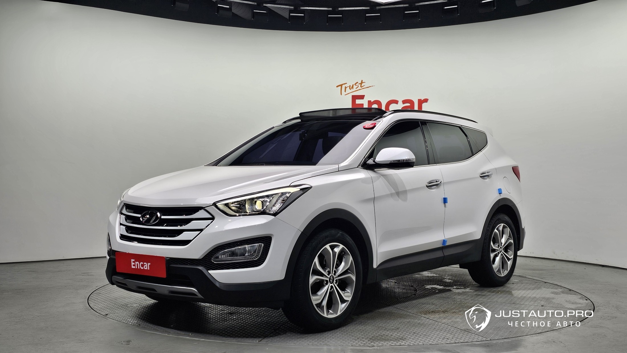 Автомобиль Hyundai Santafe