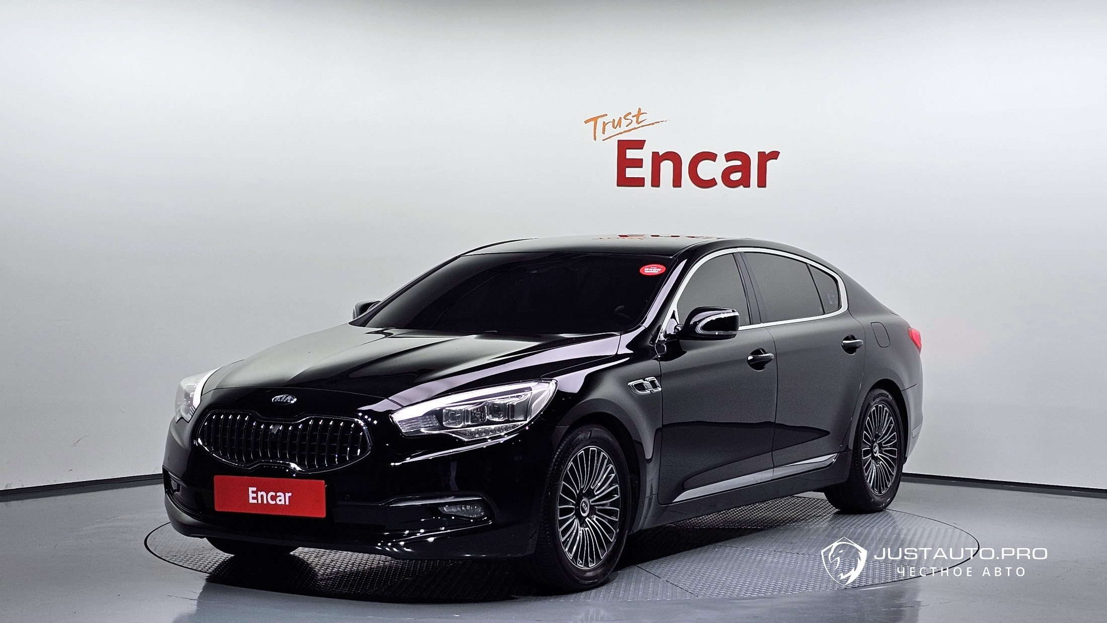 Автомобиль Kia K9