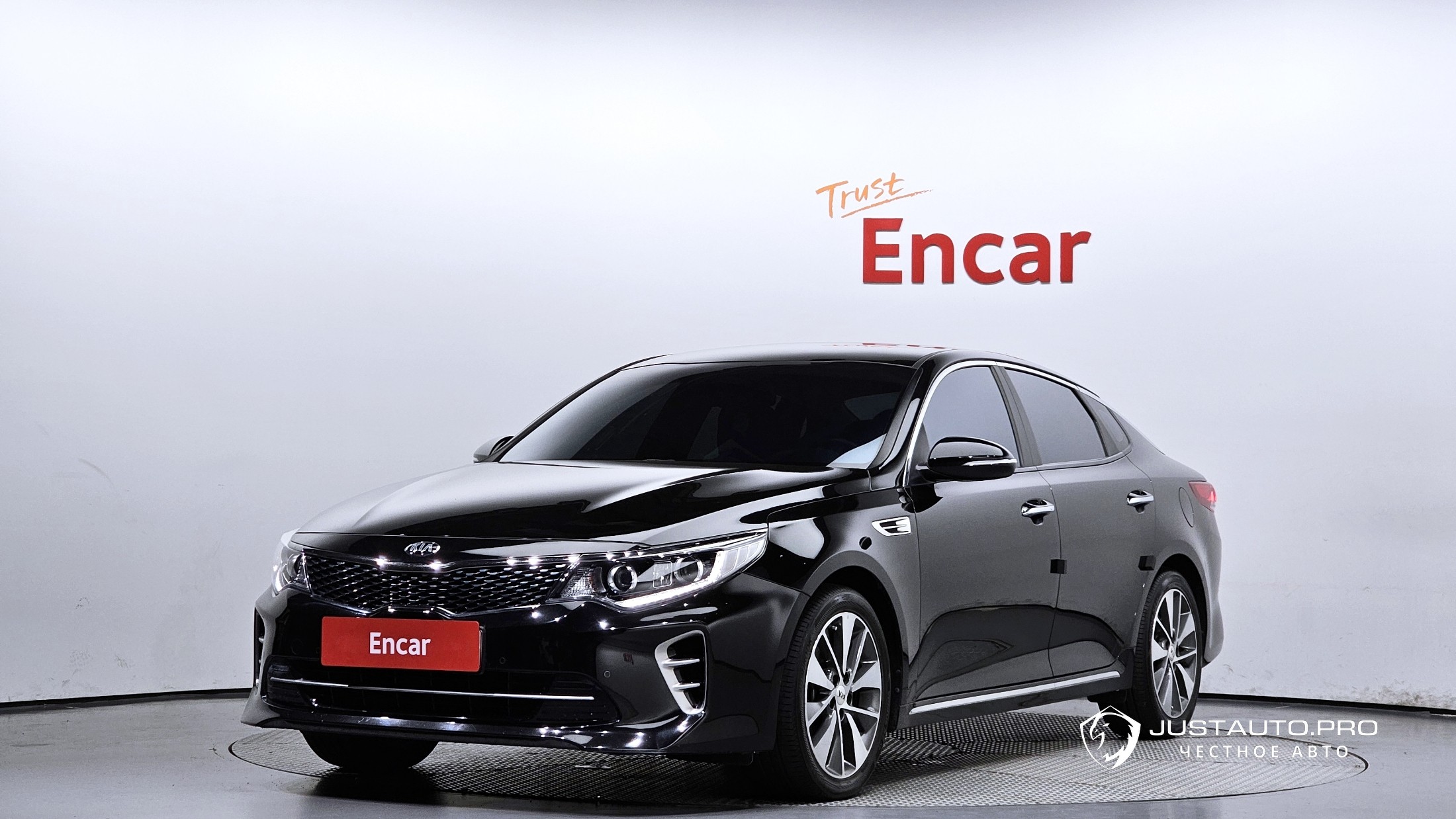 Автомобиль Kia K5