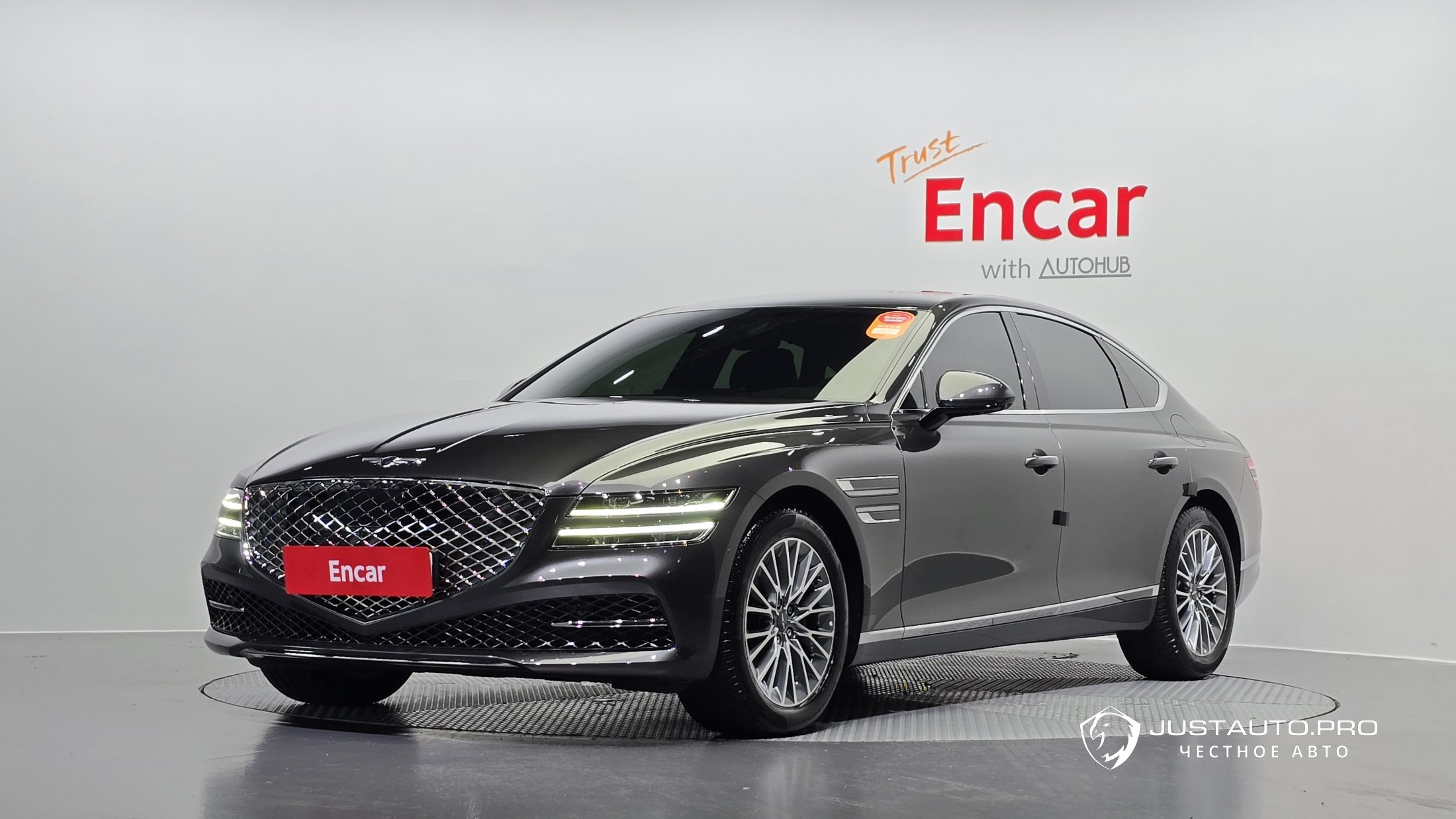 Автомобиль Genesis G80