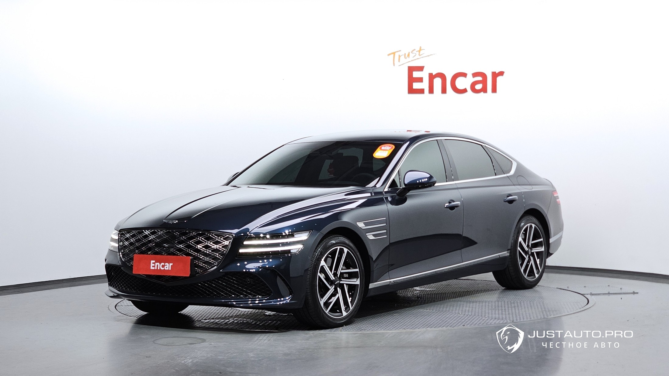 Автомобиль Genesis G80
