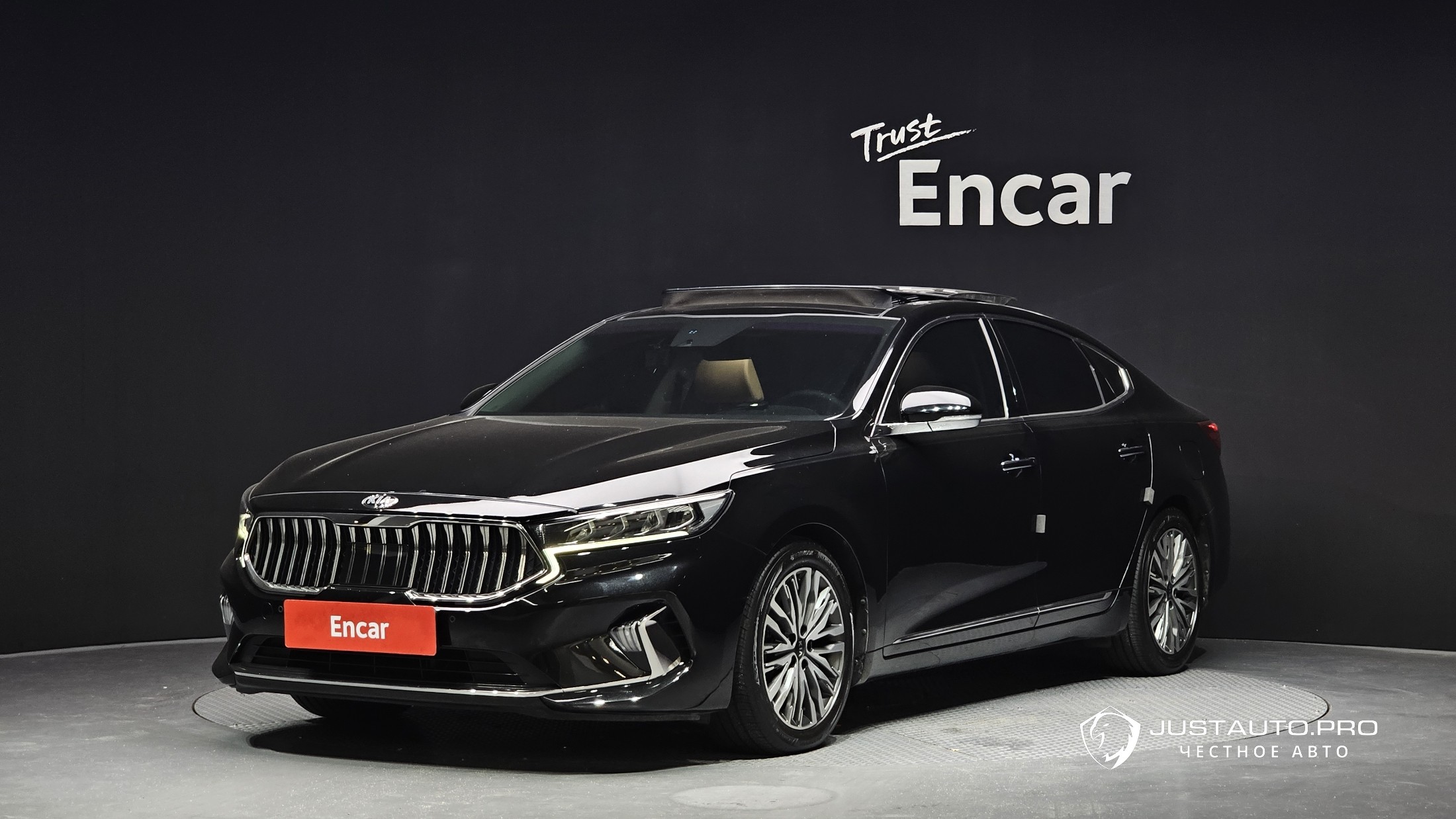 Автомобиль Kia K7