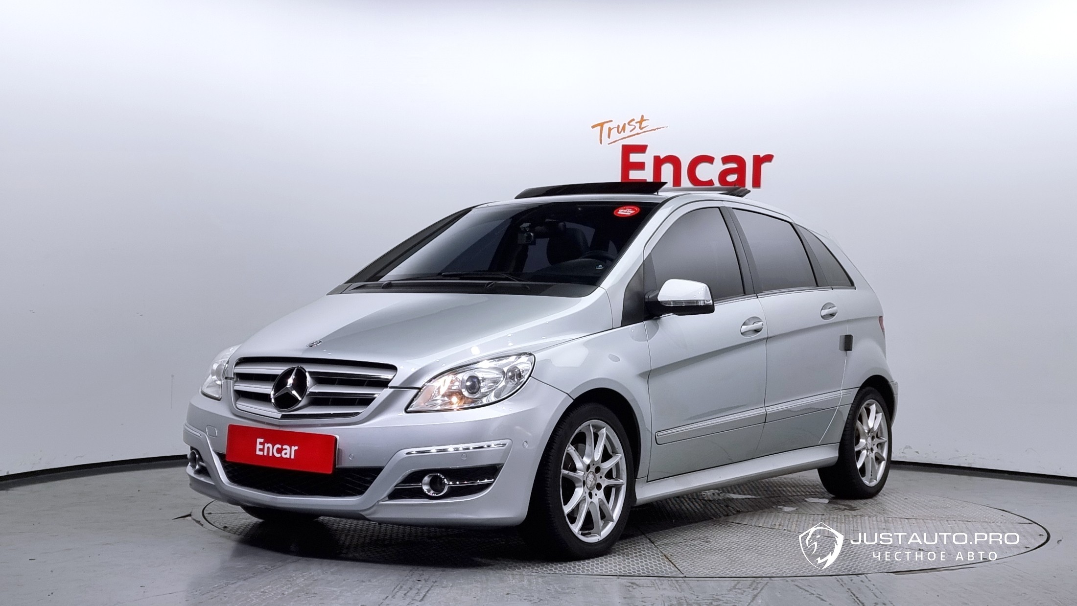 Автомобиль Mercedes-Benz B-Class