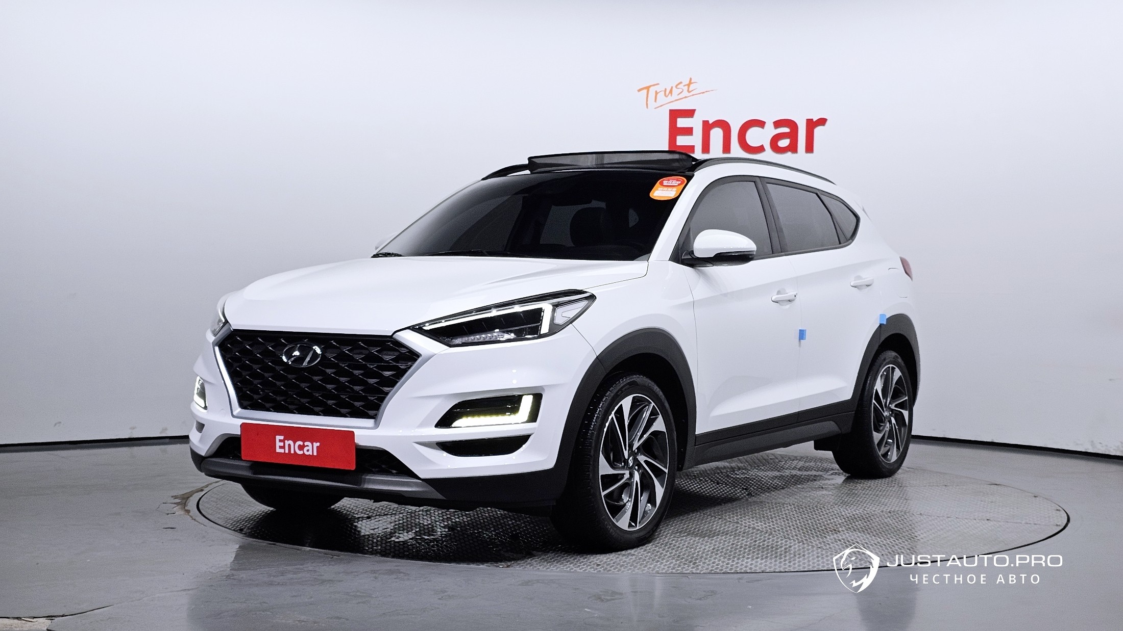 Автомобиль Hyundai Tucson