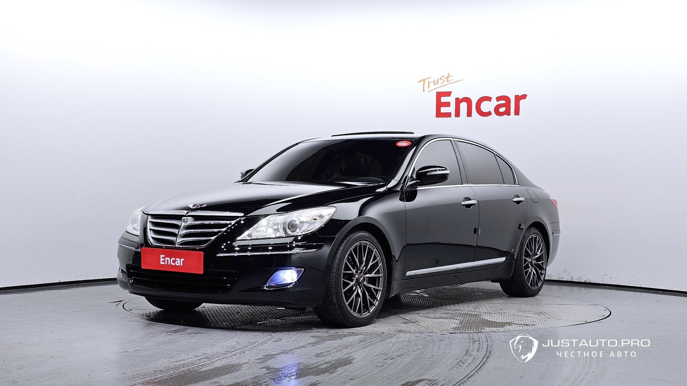 Автомобиль Hyundai Genesis