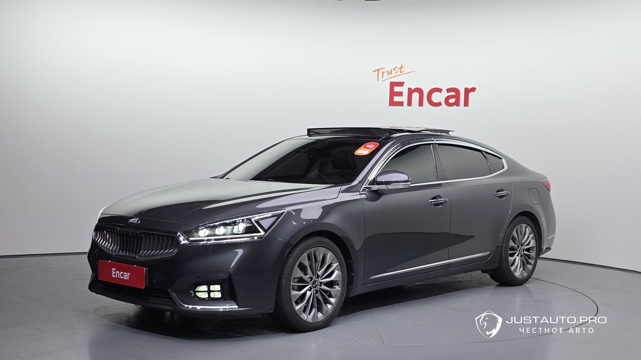Автомобиль Kia K7
