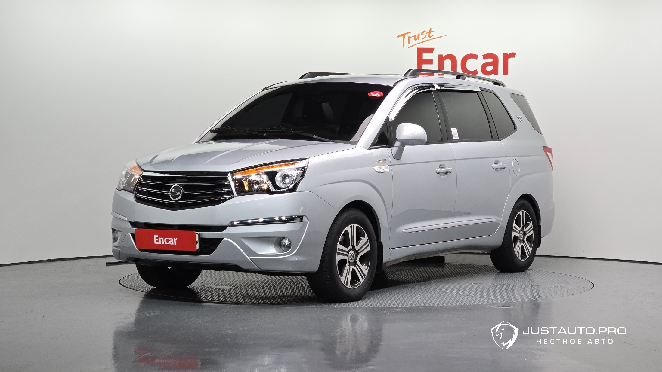 Автомобиль KG_Mobility_Ssangyong KORANDO