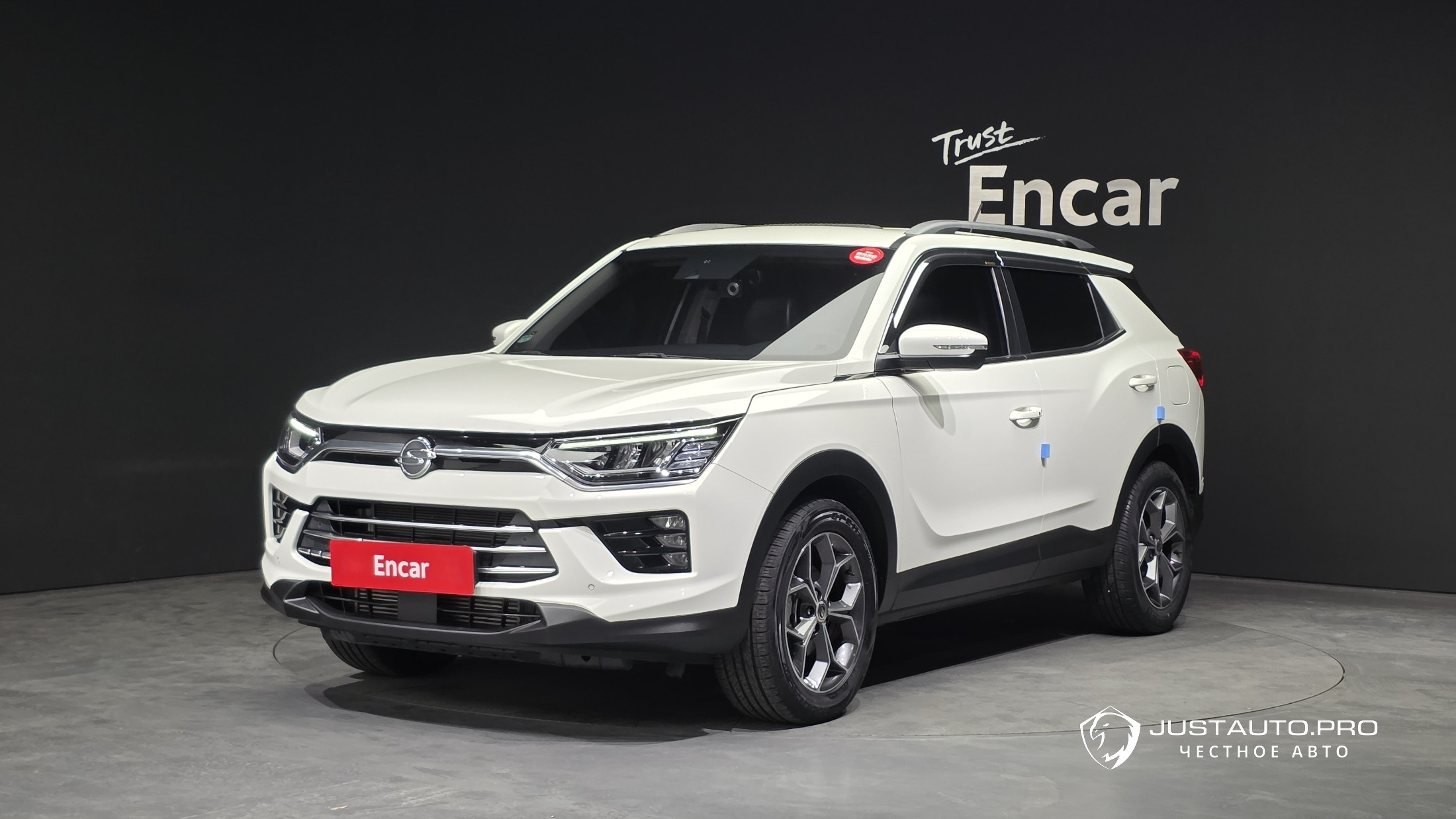 Автомобиль KG_Mobility_Ssangyong KORANDO