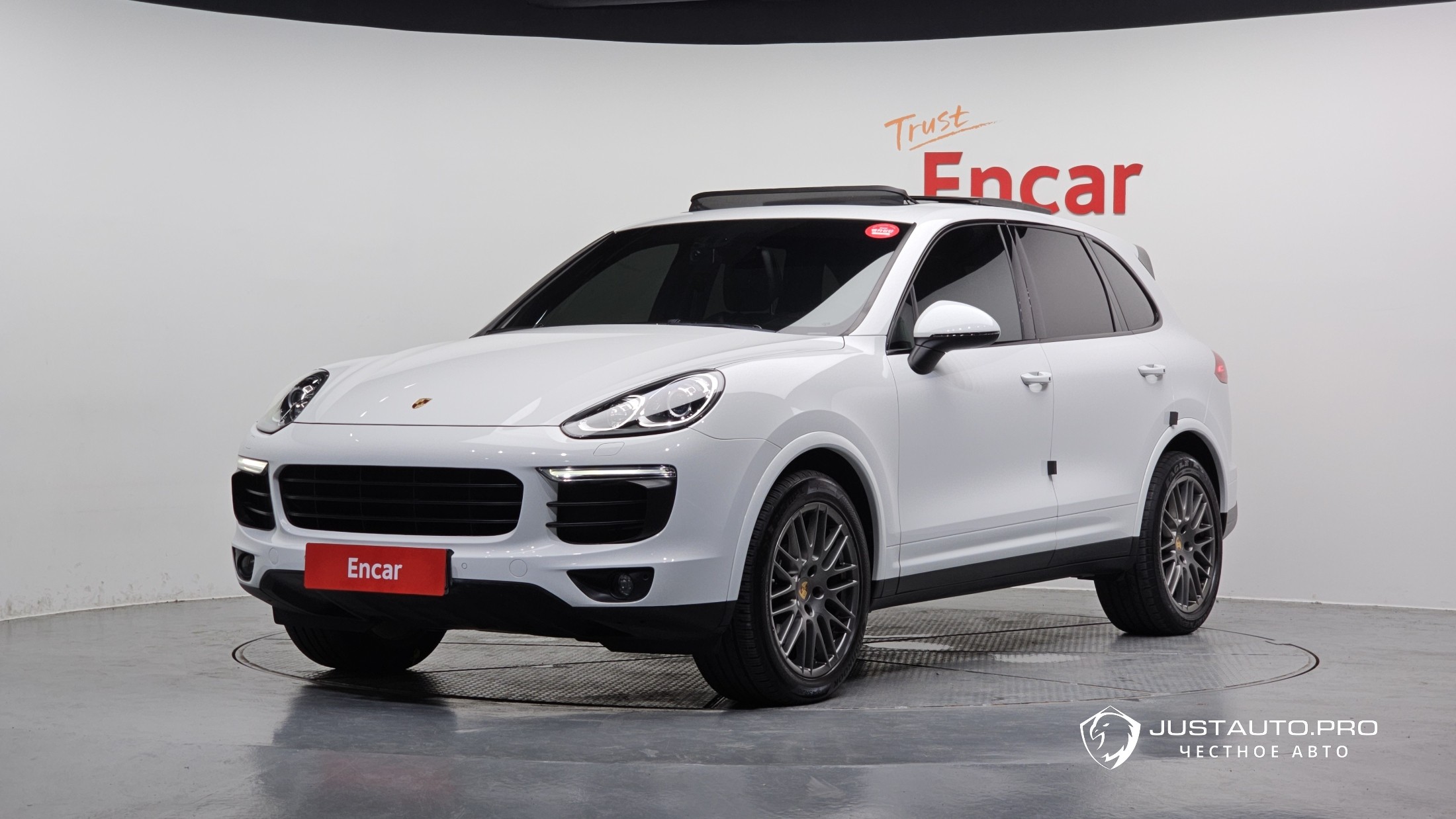 Автомобиль Porsche Cayenne