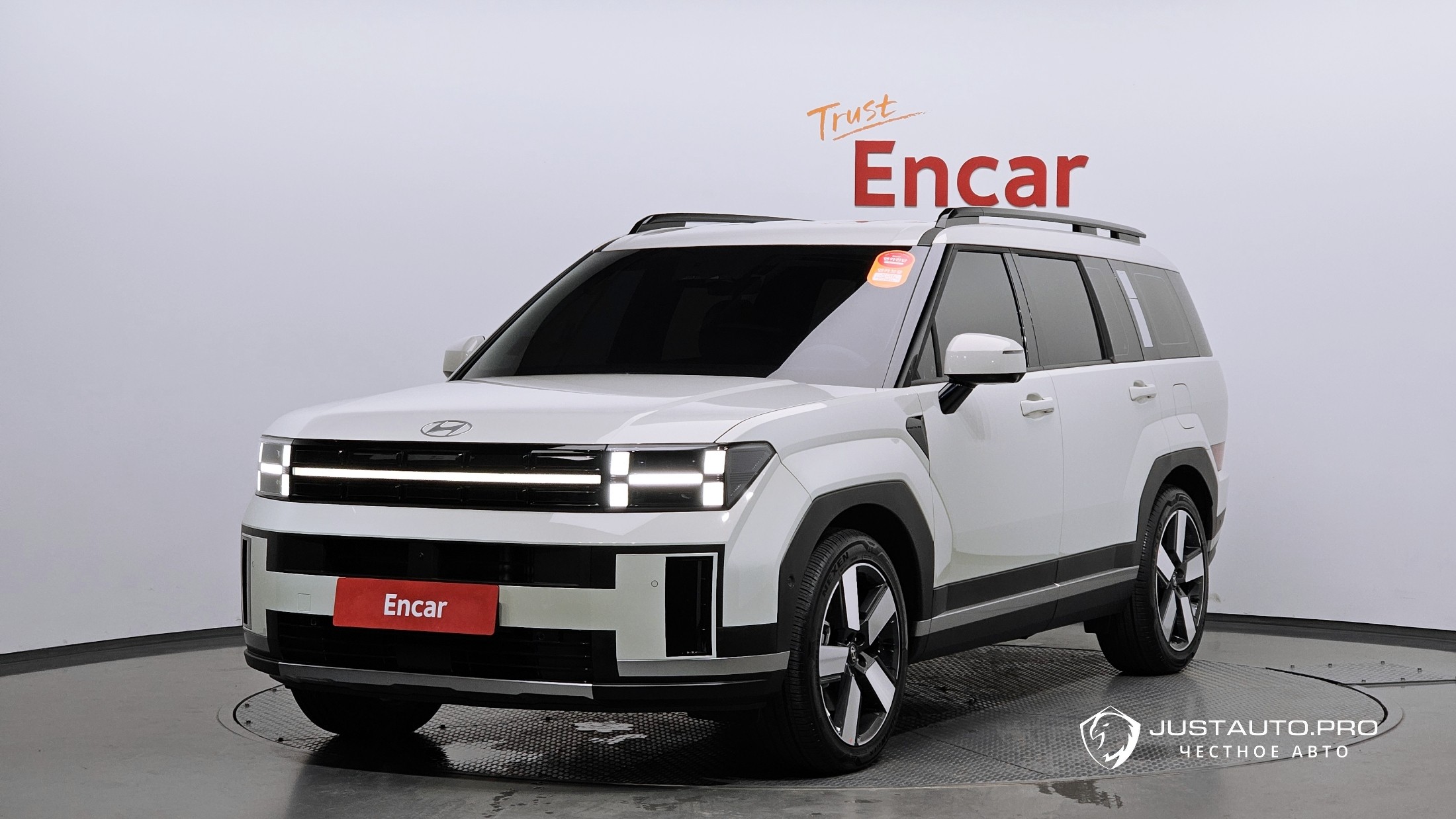 Автомобиль Hyundai Santafe