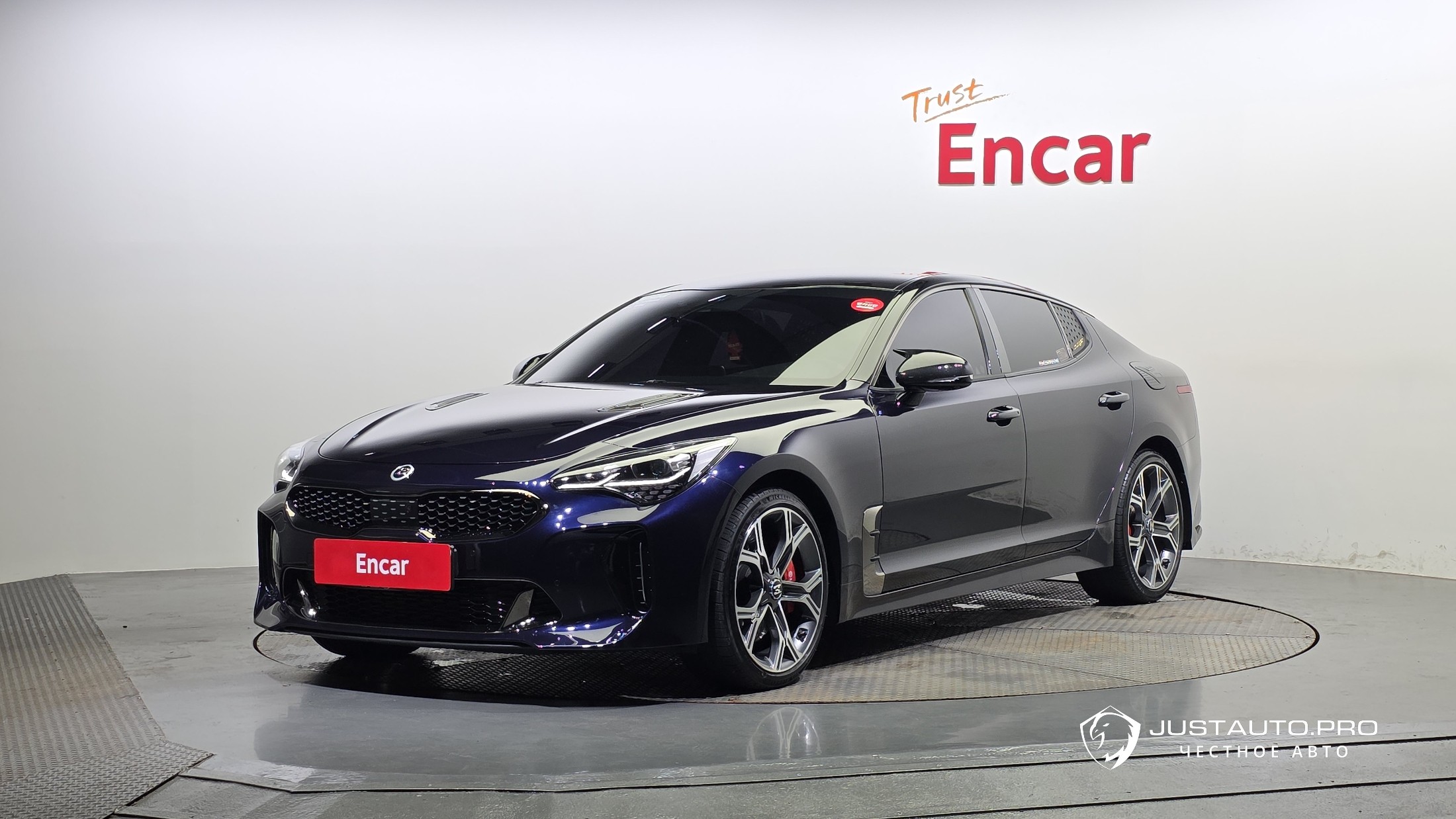 Автомобиль Kia Stinger