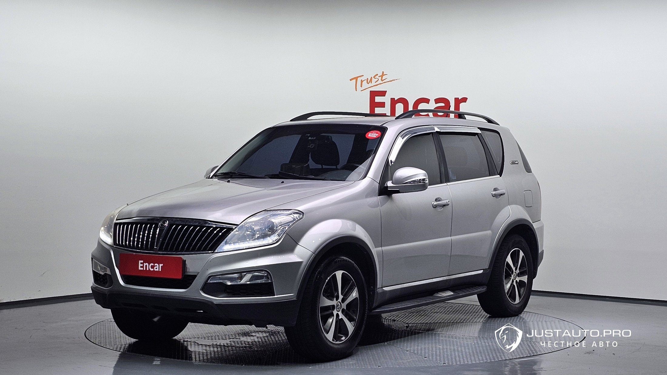 Автомобиль KG_Mobility_Ssangyong Rexton